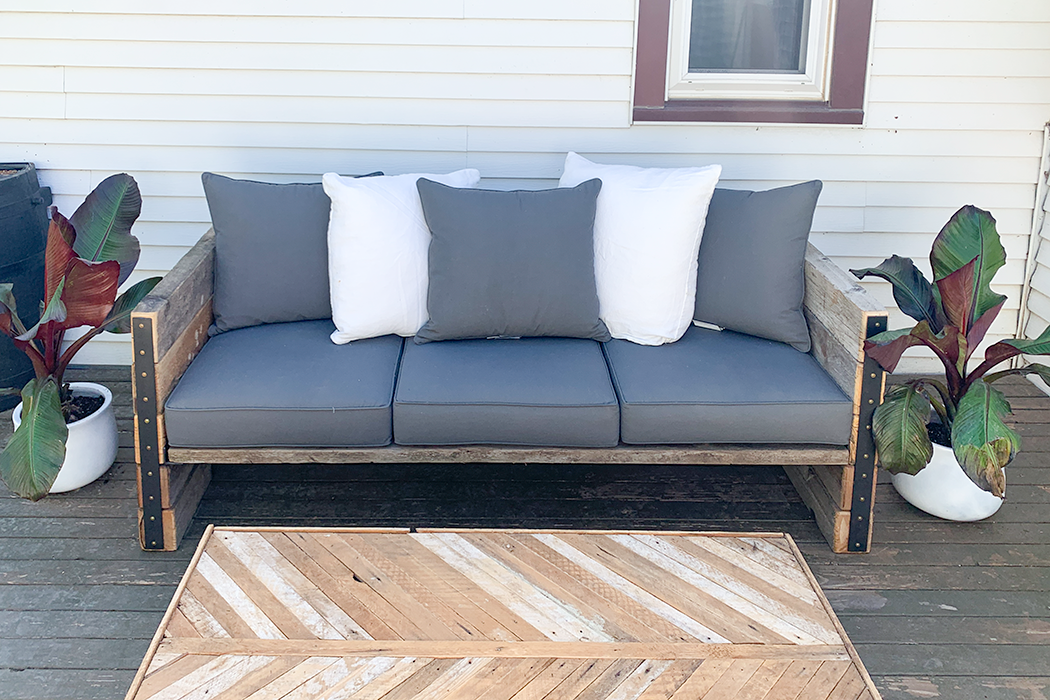 5 Stylish DIY Patio Couches You'll Want On Your Patio - Culley Avenue